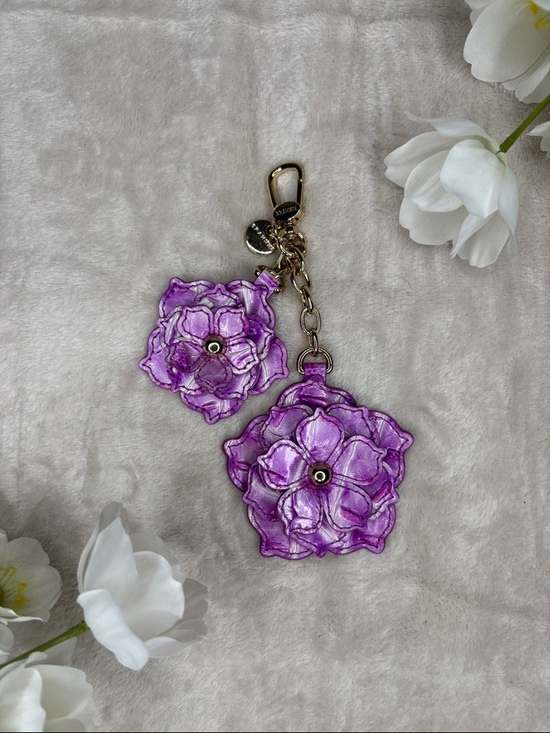 Brahmin Accessories - Brahmin Flower Duo Lilac Essence Melbourne Keychain
